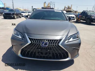 2022 Lexus ES 300h with VIN 58ACA1C12NU022512, listed as a Copart auction lot 55175095 with 125,120 mi miles and Salvage title. Bid and sale history available at DreamBid. Image 5.