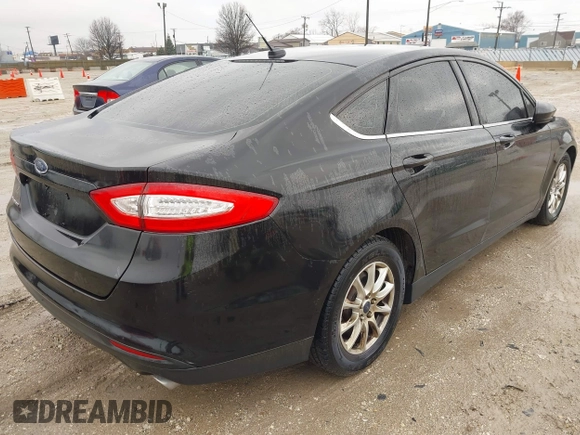 2015 Ford Fusion S with VIN 3FA6P0G70FR212341, listed as a IAAI auction lot 41831027 with 166,386 mi miles. Bid and sale history available at carsss.com. Image 4.