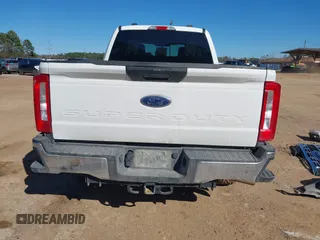 2024 Ford Super Duty F-250 SRW XL with VIN 1FT7W2BT7REE11458, listed as a IAAI auction lot 41733770 with 30,695 mi miles. Bid and sale history available at carsss.com. Image 17.