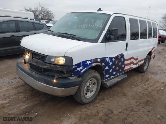 2016 Chevrolet Express Passenger LT with VIN 1GAZGMFGXG1263544, listed as a IAAI auction lot 41491282 with 127,232 mi miles. Bid and sale history available at carsss.com. Image 17.