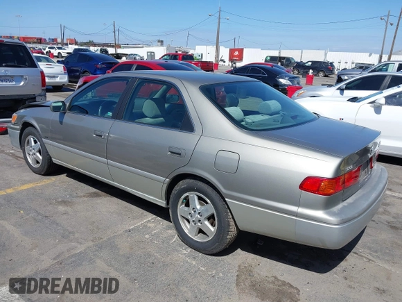 2001 Toyota Camry CE z VIN JT2BG22K210569246, wystawiony jako IAAI lot #41807555 z przebiegiem 79 226 mil mil oraz . Historia ofert i sprzedaży dostępna na DreamBid. Obrazek 3.