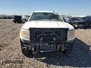 2015 GMC Sierra 2500HD SLT with VIN 1GT12ZE89FF607229, listed as a Copart auction lot 54816545 with 267,227 mi miles and Salvage title. Bid and sale history available at DreamBid. Image 5.
