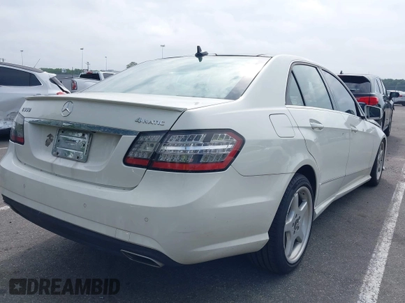 2011 Mercedes-Benz E 550 Luxury with VIN WDDHF9AB9BA442932, listed as a IAAI auction lot 42376889 with 87,876 mi miles and . Bid and sale history available at DreamBid. Image 4.