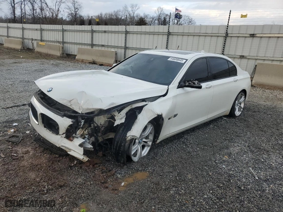 2013 BMW 7 Series 740Li with VIN WBAYE4C52DDW22629, listed as a Copart auction lot 44608645 with 163,135 mi miles and Salvage Title. Bid and sale history available at carsss.com. Image 1.