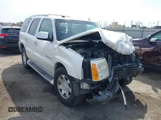 2005 Cadillac Escalade z VIN 1GYEC63N25R200026, wystawiony jako IAAI lot #41761210 z przebiegiem 226 747 mil mil oraz . Historia ofert i sprzedaży dostępna na DreamBid. Obrazek 1.