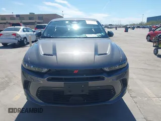 2024 Dodge Hornet R/T with VIN ZACPDFCW9R3A33003, listed as a IAAI auction lot 42021334 with 31,154 mi miles. Bid and sale history available at carsss.com. Image 12.
