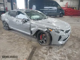 2020 Kia Stinger GT2 with VIN KNAE55LC3L6078474, listed as a IAAI auction lot 40901540 with 54,963 mi miles. Bid and sale history available at carsss.com. Image 1.