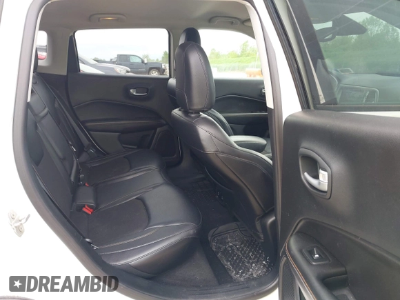 2017 Jeep Compass Latitude с VIN 3C4NJDBB4HT620633, выставлен на аукционе IAAI как лот 42351841 с пробегом 82 622 миль миль и . История ставок и продаж доступна на DreamBid. Изображение 8.
