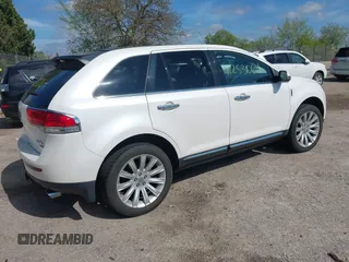 2012 Lincoln MKX with VIN 2LMDJ8JK9CBL16738, listed as a IAAI auction lot 42253064 with 147,719 mi miles and . Bid and sale history available at DreamBid. Image 4.