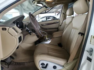 2010 Mercedes-Benz R 350 with VIN 4JGCB6FE4AA111042, listed as a Copart auction lot 51000685 with 140,450 mi miles and Salvage Title. Bid and sale history available at DreamBid. Image 7.