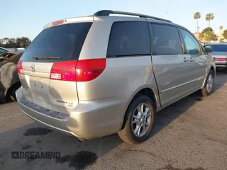2004 Toyota Sienna LE with VIN 5TDBA23C54S026300, listed as a IAAI auction lot 41935386 with 293,674 mi miles. Bid and sale history available at carsss.com. Image 4.