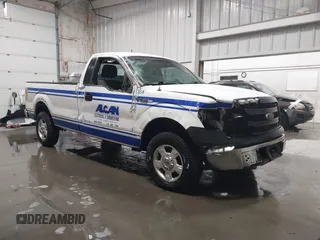 2014 Ford F-150 XL with VIN 1FTMF1EM8EKD07316, listed as a IAAI auction lot 41243529 with 91,577 mi miles. Bid and sale history available at carsss.com. Image 1.