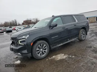 2021 Chevrolet Suburban LT z VIN 1GNSKCKD9MR377598, wystawiony jako Copart lot #44597275 z przebiegiem 123 131 mil mil oraz Szkoda całkowita • Salvage title. Historia ofert i sprzedaży dostępna na DreamBid. Obrazek 1.
