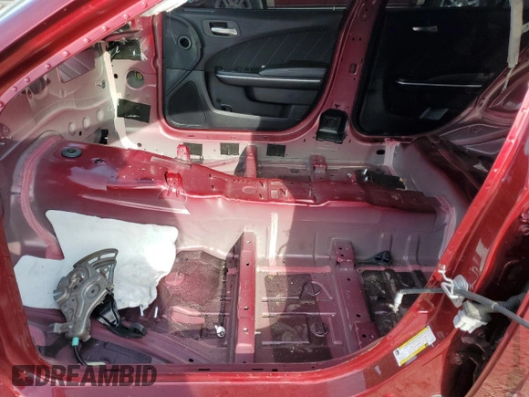 2020 Dodge Charger Scat Pack Widebody z VIN 2C3CDXGJ3LH197081, wystawiony jako Copart lot #47106555 z przebiegiem Nie podano mil oraz Nie do naprawy • Non repairable. Historia ofert i sprzedaży dostępna na DreamBid. Obrazek 7.