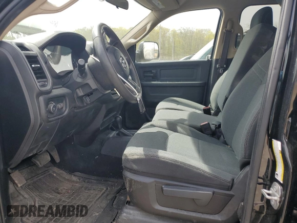 2020 Ram 2500 Tradesman z VIN 3C6UR5CL7LG308879, wystawiony jako Copart lot #54360765 z przebiegiem 90 774 mil mil oraz Szkoda całkowita • Salvage title. Historia ofert i sprzedaży dostępna na DreamBid. Obrazek 7.