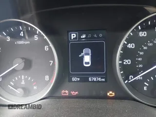 2018 Hyundai Elantra SEL z VIN 5NPD84LFXJH333683, wystawiony jako IAAI lot #41033409 z przebiegiem 67 874 mil mil oraz . Historia ofert i sprzedaży dostępna na DreamBid. Obrazek 14.