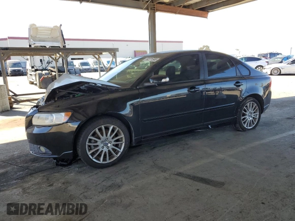 2010 Volvo S40 with VIN YV1382MS4A2496076, listed as a Copart auction lot 50271595 with 158,842 mi miles and Salvage Title. Bid and sale history available at carsss.com. Image 1.