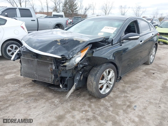 2013 Hyundai Sonata SE with VIN 5NPEC4AC6DH726709, listed as a IAAI auction lot 41967181 with 129,109 mi miles. Bid and sale history available at carsss.com. Image 17.
