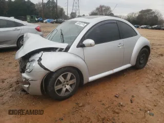 2004 Volkswagen New Beetle Coupe GLS with VIN 3VWCK31C54M414103, listed as a Copart auction lot 83652174 with 68,132 mi miles and Salvage Title. Bid and sale history available at carsss.com. Image 1.