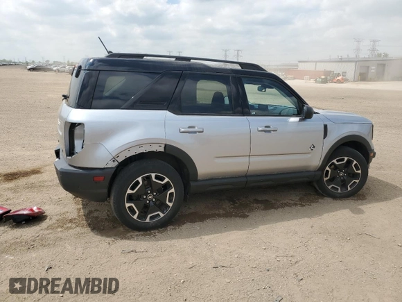 2021 Ford Bronco Sport Outer Banks z VIN 3FMCR9C63MRA79320, wystawiony jako Copart lot #56400355 z przebiegiem 35 619 mil mil oraz Szkoda całkowita • Salvage title. Historia ofert i sprzedaży dostępna na DreamBid. Obrazek 3.