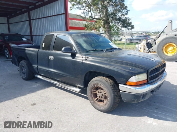 2000 Dodge Dakota with VIN 1B7GL22XXYS588291, listed as a IAAI auction lot 41492668 with 160,266 mi miles. Bid and sale history available at carsss.com. Image 1.