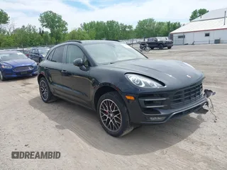 2016 Porsche Macan Turbo z VIN WP1AF2A53GLB90750, wystawiony jako IAAI lot #42222812 z przebiegiem 164 696 mil mil oraz . Historia ofert i sprzedaży dostępna na DreamBid. Obrazek 1.