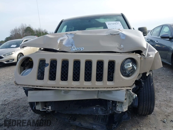 2017 Jeep Patriot Sport with VIN 1C4NJPBB3HD186308, listed as a IAAI auction lot 41743637 with 82,111 mi miles. Bid and sale history available at carsss.com. Image 13.
