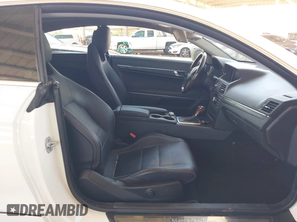 2010 Mercedes-Benz E 550 with VIN WDDKJ7CB4AF012491, listed as a IAAI auction lot 42165752 with 67,581 mi miles and . Bid and sale history available at DreamBid. Image 5.