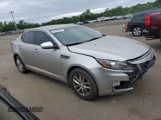 2013 Kia Optima LX z VIN 5XXGM4A7XDG171218, wystawiony jako Copart lot #56296335 z przebiegiem Nie podano mil oraz Czysty tytuł • Clean title. Historia ofert i sprzedaży dostępna na DreamBid. Obrazek 4.