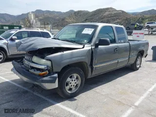 2002 Chevrolet Silverado 1500 LS with VIN 2GCEC19W421373480, listed as a IAAI auction lot 41740755 with 252,853 mi miles. Bid and sale history available at carsss.com. Image 2.