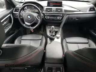 2018 BMW 3 Series 330i xDrive z VIN WBA8D9C52JEM33730, wystawiony jako Copart lot #51306375 z przebiegiem 112 221 mil mil oraz Szkoda całkowita • Salvage title. Historia ofert i sprzedaży dostępna na DreamBid. Obrazek 8.