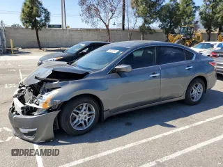 2014 Nissan Altima 2.5 S with VIN 1N4AL3AP1EN258102, listed as a Copart auction lot 49507975 with 140,360 mi miles and Salvage Title. Bid and sale history available at carsss.com. Image 1.