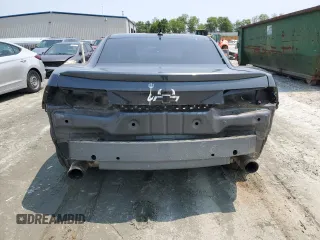 2010 Chevrolet Camaro 1LT z VIN 2G1FB1EV8A9183825, wystawiony jako Copart lot #58250375 z przebiegiem Nie podano mil oraz Czysty tytuł • Clean title. Historia ofert i sprzedaży dostępna na DreamBid. Obrazek 6.