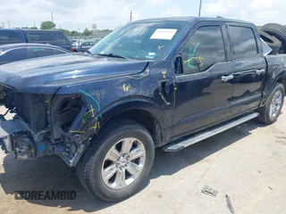 2021 Ford F-150 XL z VIN 1FTEW1CP2MKD90239, wystawiony jako IAAI lot #42342376 z przebiegiem 78 025 mil mil oraz . Historia ofert i sprzedaży dostępna na DreamBid. Obrazek 17.