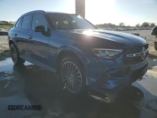 2025 Mercedes-Benz GLC with VIN W1NKM4GB8SF262627, listed as a Copart auction lot 52363885 with 3,398 mi miles and Salvage Title. Bid and sale history available at carsss.com. Image 4.