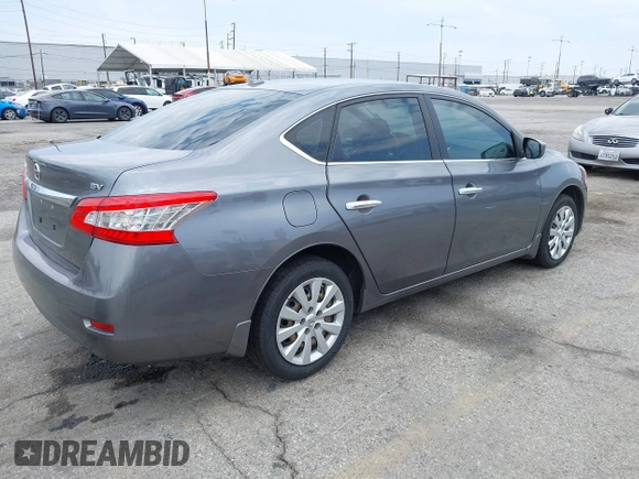 2015 Nissan Sentra SL z VIN 3N1AB7AP1FY327401, wystawiony jako IAAI lot #42425474 z przebiegiem 137 973 mil mil oraz . Historia ofert i sprzedaży dostępna na DreamBid. Obrazek 4.