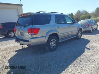 2007 Toyota Sequoia SR5 with VIN 5TDZT34A17S294129, listed as a IAAI auction lot 41880711 with 289,333 mi miles. Bid and sale history available at carsss.com. Image 4.