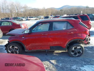 2024 Hyundai Venue SEL with VIN KMHRC8A33RU327385, listed as a IAAI auction lot 41247378 with 5,591 mi miles and . Bid and sale history available at DreamBid. Image 13.