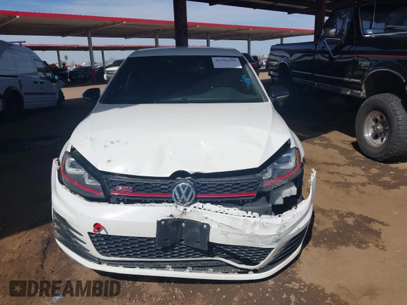 2017 Volkswagen GTI S z VIN 3VW447AU4HM038577, wystawiony jako IAAI lot #41990490 z przebiegiem 100 792 mil mil oraz . Historia ofert i sprzedaży dostępna na DreamBid. Obrazek 6.