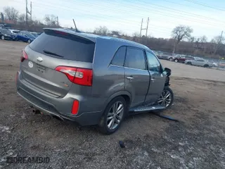 2014 Kia Sorento SX Limited with VIN 5XYKWDA71EG510837, listed as a IAAI auction lot 41311819 with 119,344 mi miles. Bid and sale history available at carsss.com. Image 4.