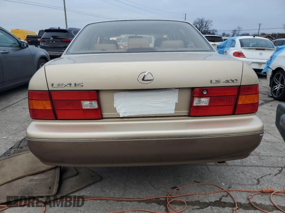 2000 Lexus LS 400 z VIN JT8BH28F5Y0167311, wystawiony jako Copart lot #85577644 z przebiegiem 194 390 mil mil oraz Szkoda całkowita • Salvage title. Historia ofert i sprzedaży dostępna na DreamBid. Obrazek 6.