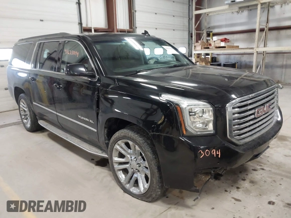 2018 GMC Yukon XL SLT with VIN 1GKS2GKC2JR213729, listed as a IAAI auction lot 41633094 with 83,656 mi miles. Bid and sale history available at carsss.com. Image 1.