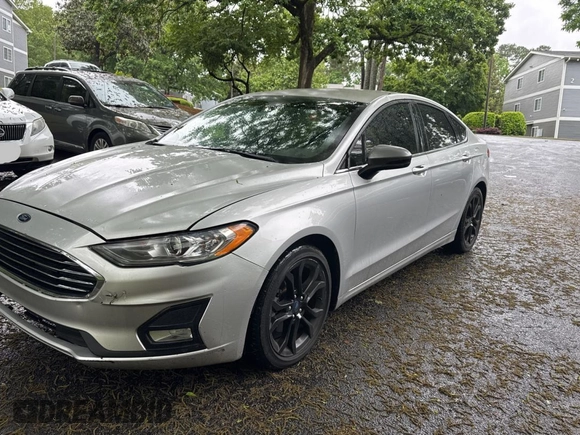 2019 Ford Fusion SE with VIN 3FA6P0HD3KR193220, listed as a Copart auction lot 56783795 with 112,949 mi miles and Clean Title. Bid and sale history available at DreamBid. Image 2.