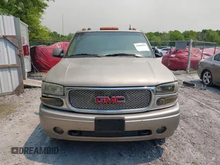 2003 GMC Sierra Denali z VIN 2GTFK69U531270072, wystawiony jako IAAI lot #42004573 z przebiegiem 240 244 mil mil oraz . Historia ofert i sprzedaży dostępna na DreamBid. Obrazek 13.