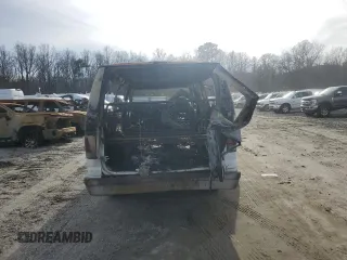 1996 Ford Econoline Wagon Super Custom z VIN 1FBJS31H5THA13695, wystawiony jako Copart lot #42136035 z przebiegiem Nie podano mil oraz Szkody całkowita. Historia ofert i sprzedaży dostępna na DreamBid. Obrazek 6.
