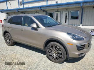 2016 Porsche Cayenne z VIN WP1AA2A25GKA37765, wystawiony jako Copart lot #54698215 z przebiegiem 100 290 mil mil oraz Szkoda całkowita • Salvage title. Historia ofert i sprzedaży dostępna na DreamBid. Obrazek 4.