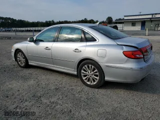 2011 Hyundai Azera GLS with VIN KMHFC4DDXBA552197, listed as a Copart auction lot 72680484 with 105,120 mi miles and Salvage Title. Bid and sale history available at carsss.com. Image 2.