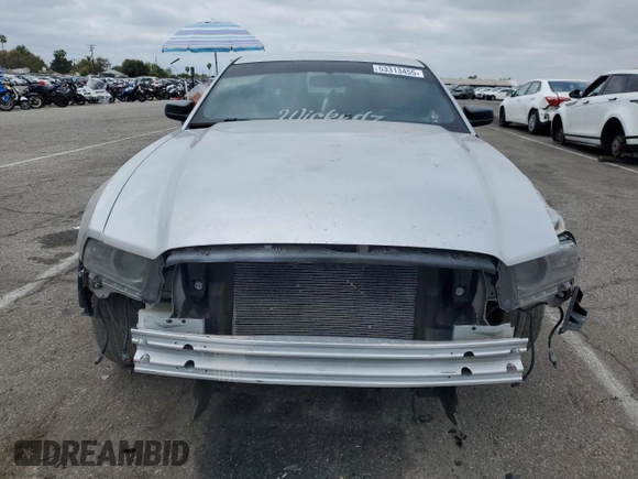 2014 Ford Mustang V6 with VIN 1ZVBP8AM1E5329303, listed as a Copart auction lot 53313455 with 74,907 mi miles and Clean Title. Bid and sale history available at DreamBid. Image 5.