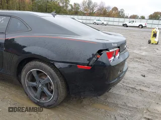 2011 Chevrolet Camaro 2LS с VIN 2G1FA1ED3B9165616, выставлен на аукционе IAAI как лот 40864625 с пробегом 145 035 миль миль и . История ставок и продаж доступна на DreamBid. Изображение 17.