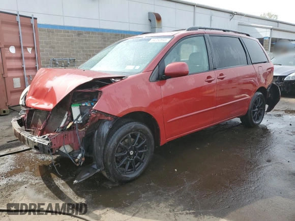 2004 Toyota Sienna XLE with VIN 5TDBA22CX4S008957, listed as a Copart auction lot 54253945 with 142,716 mi miles and Salvage Title. Bid and sale history available at DreamBid. Image 1.
